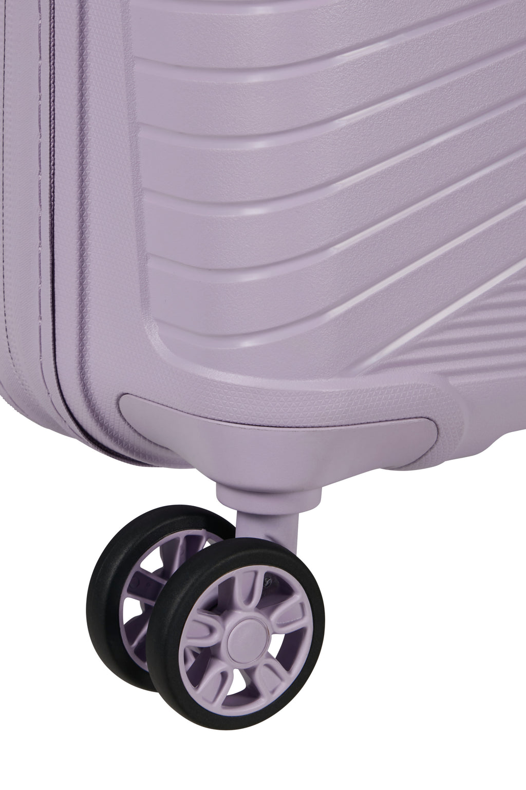 American Tourister Airconic Spinner Frontloader 15.6' 55cm