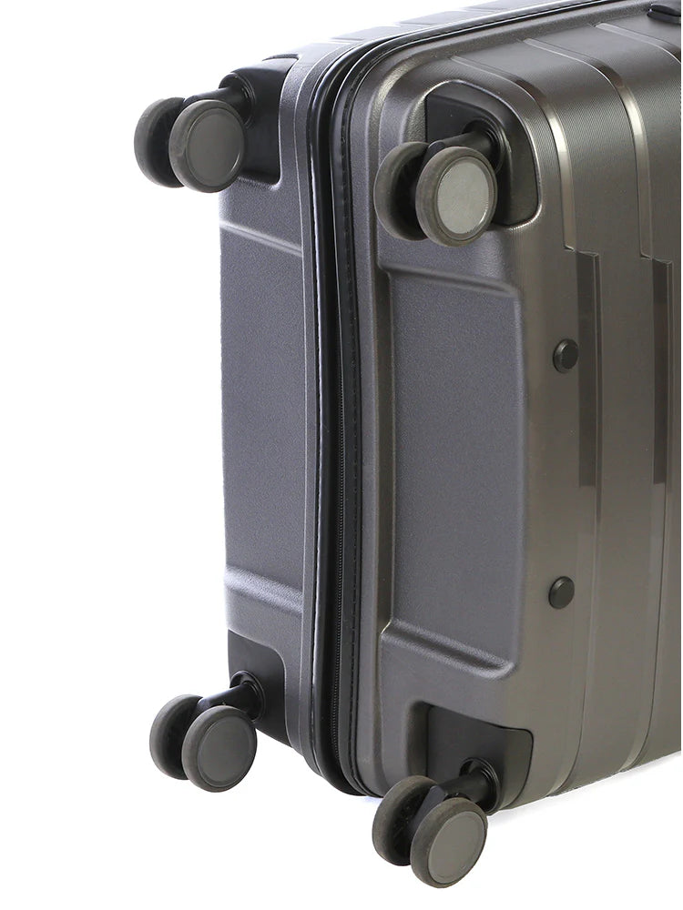 Cellini Microlite Medium 4 Wheel Trolley Case