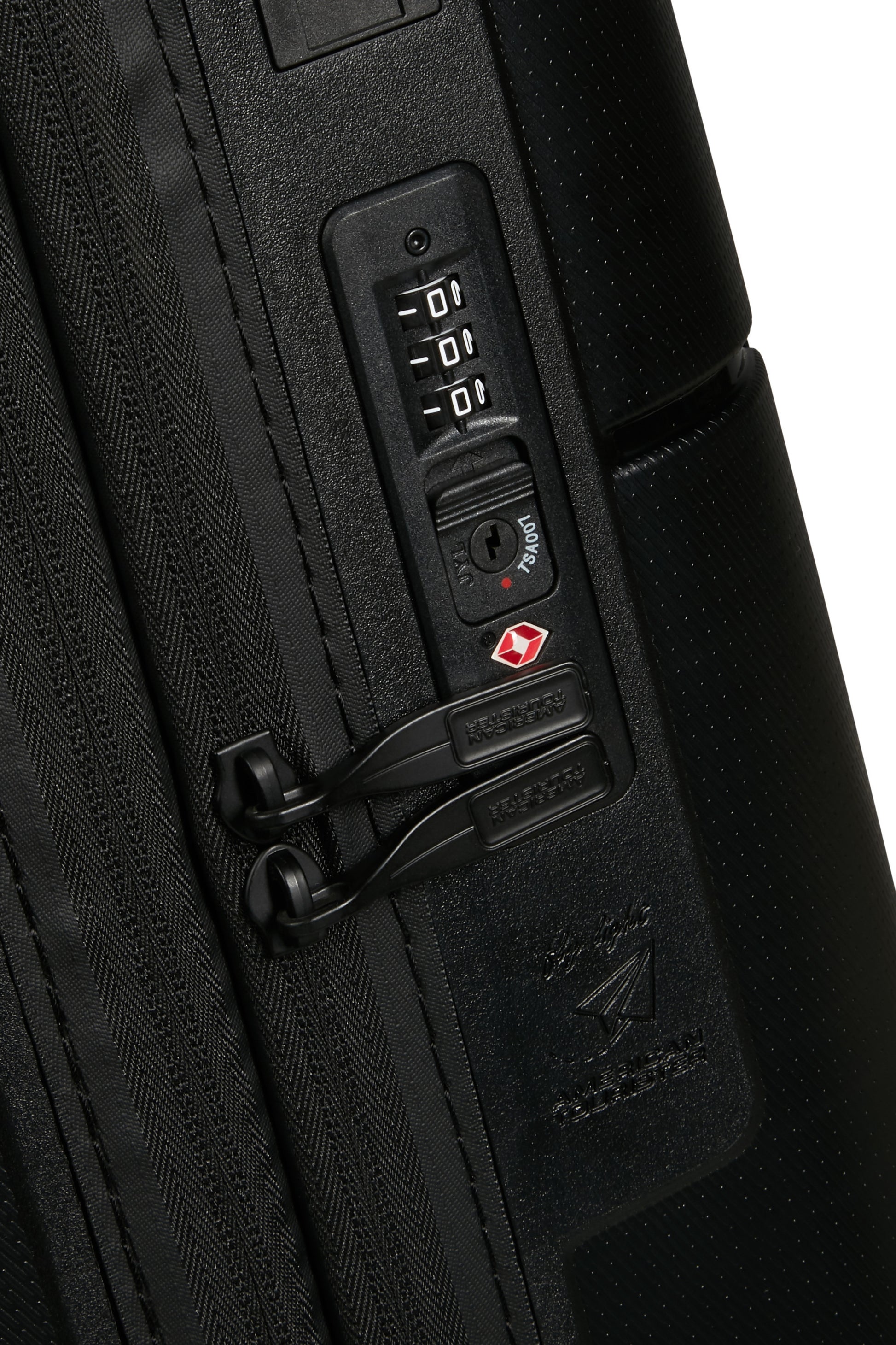 American Tourister DashPop Spinner Expandable TSA 55cm