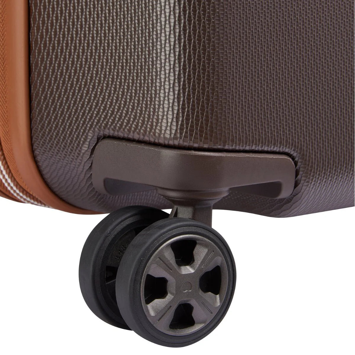 Delsey Chatelet Air 2.0 70cm 4DW Trolley Case