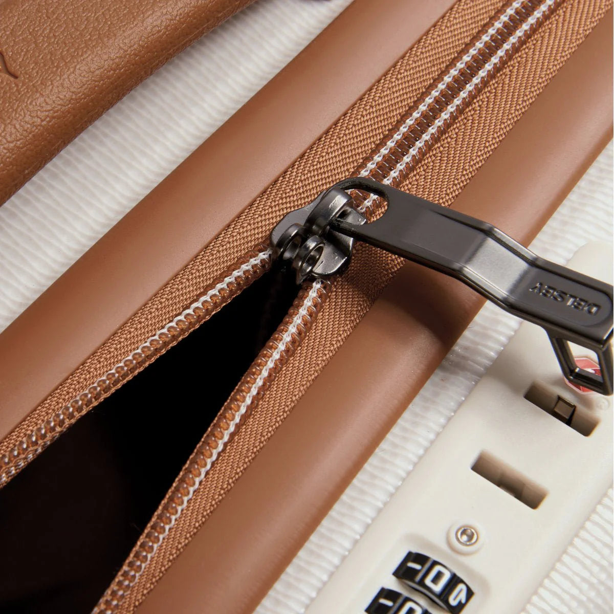 Delsey Chatelet Air 2.0 82cm 4DW Trolley Case