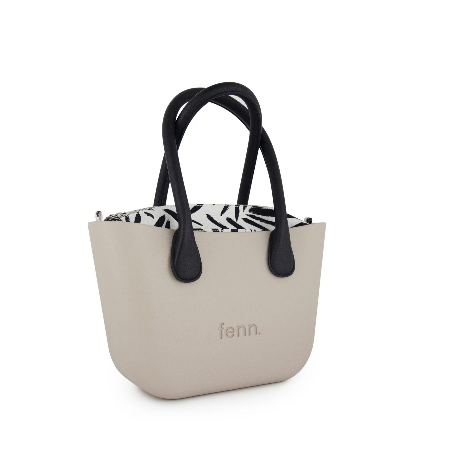 Fenn Petite Black with Flat Handle