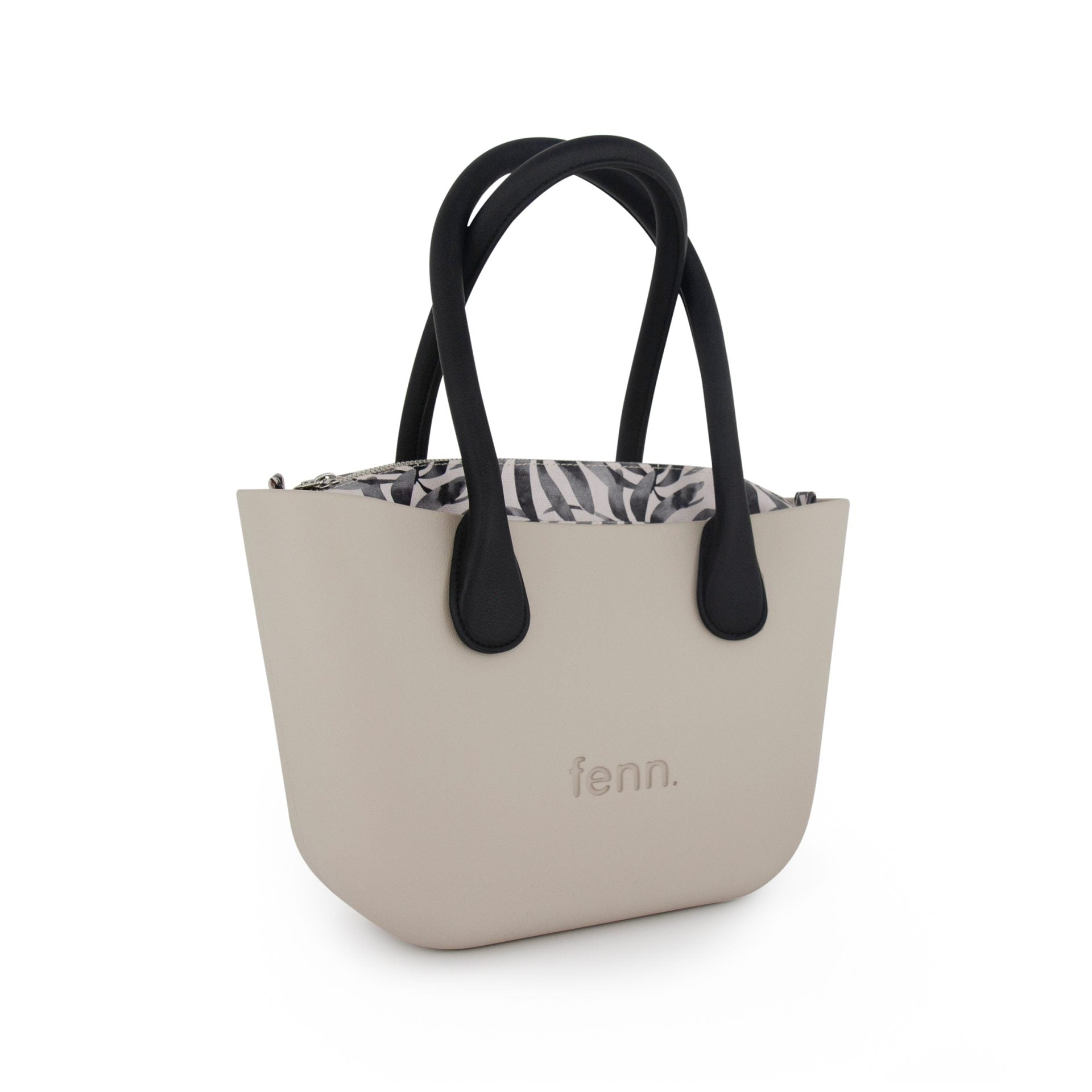 Fenn Petite Black with Flat Handle