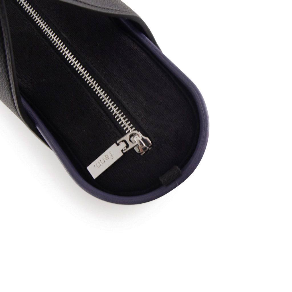 Fenn Petite Black with Flat Handle