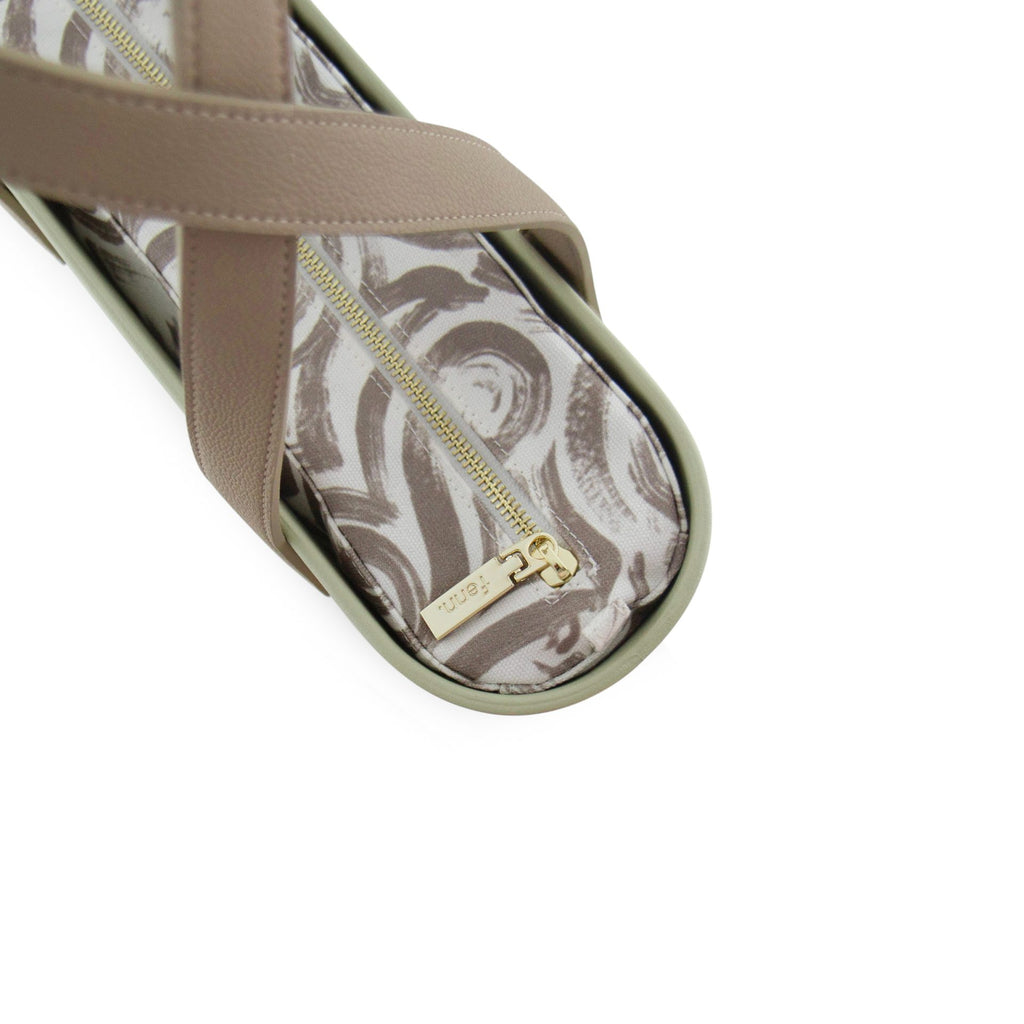 Fenn Petite Light Stone Round Handle with Gold Zip