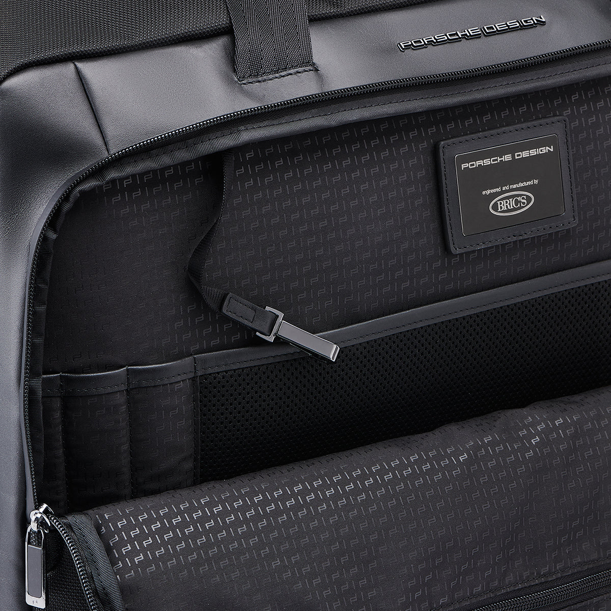 Porsche Design Roadster Weekender