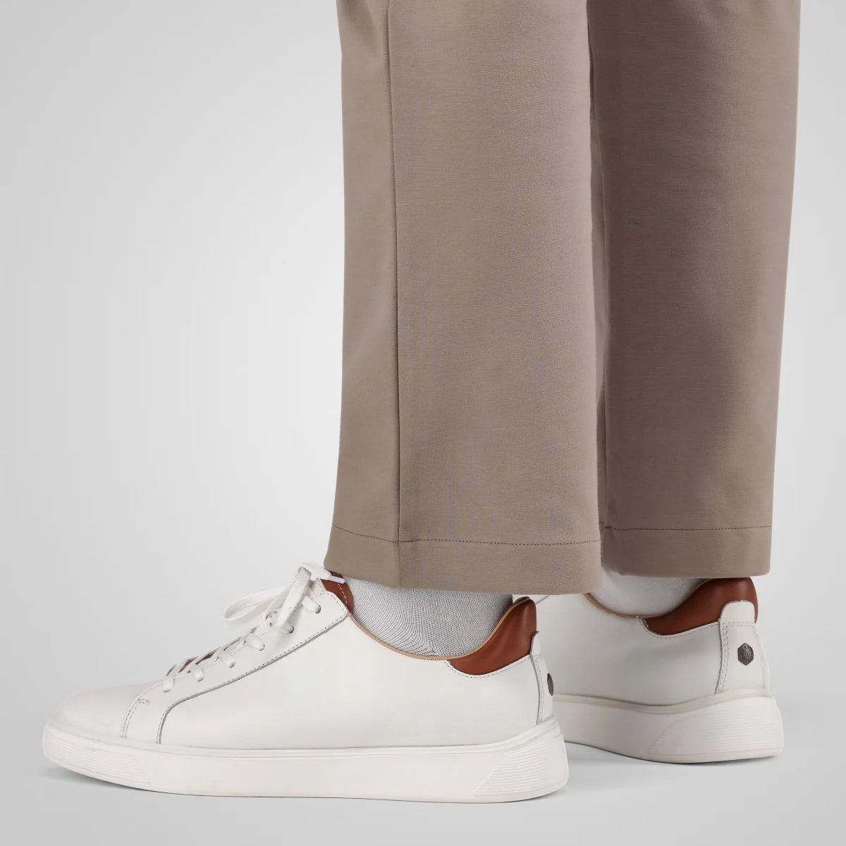 Jekyll & Hide Seattle Sneaker