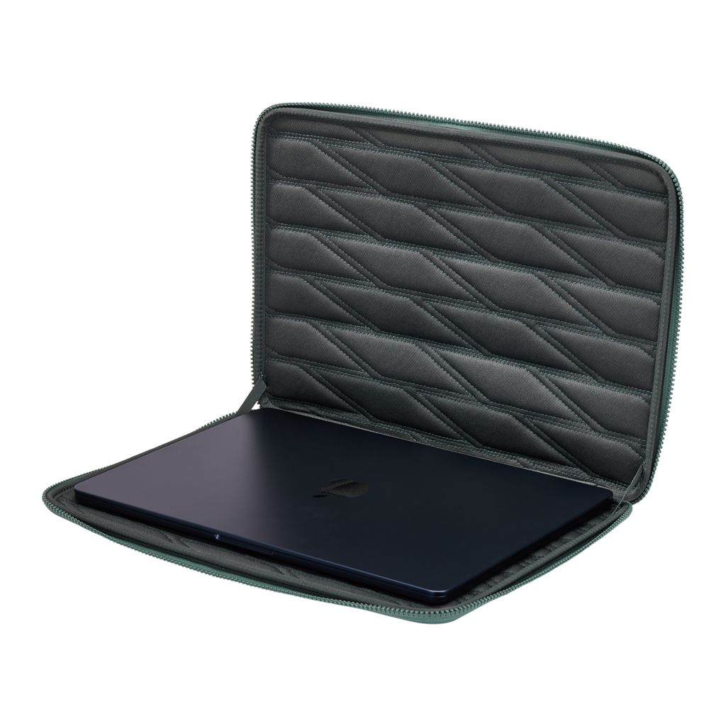 Thule Gauntlet Sleeve MacBook® Pro 16"