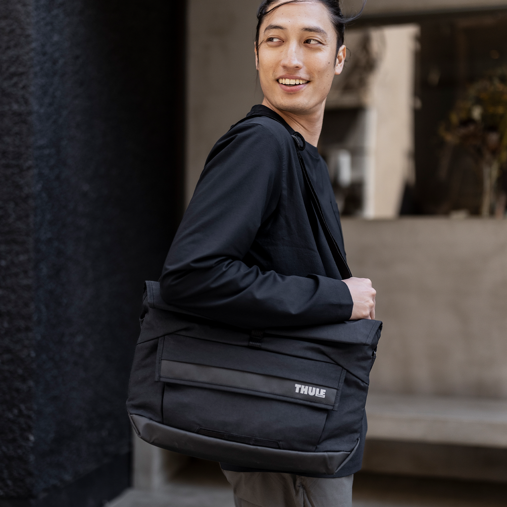 Thule Paramount Messenger Bag 14L