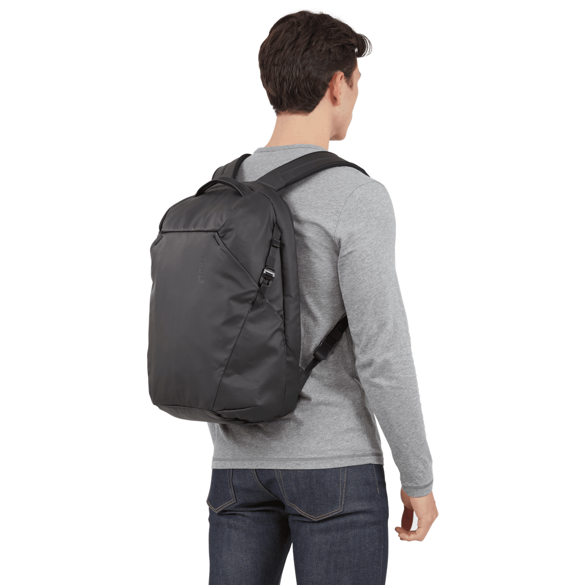 Thule Tact  backpack 21L