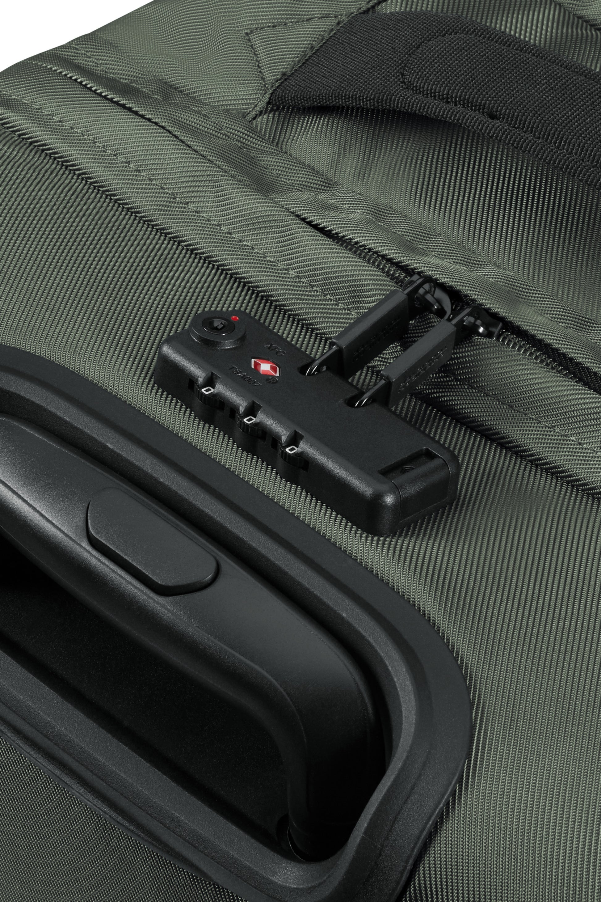 American Tourister Urban Track Duffle with Wheels 68cm