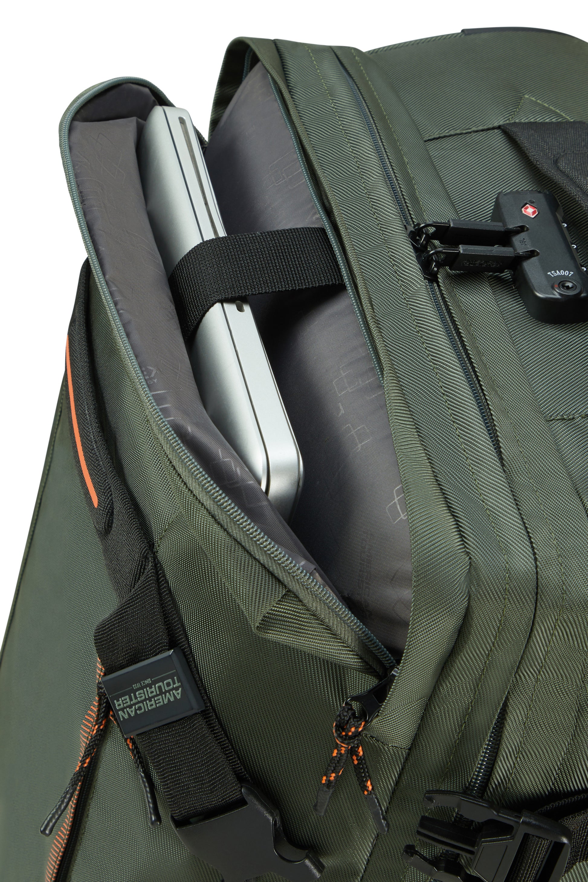 American Tourister Urban Track Duffle with Wheels/Backpack