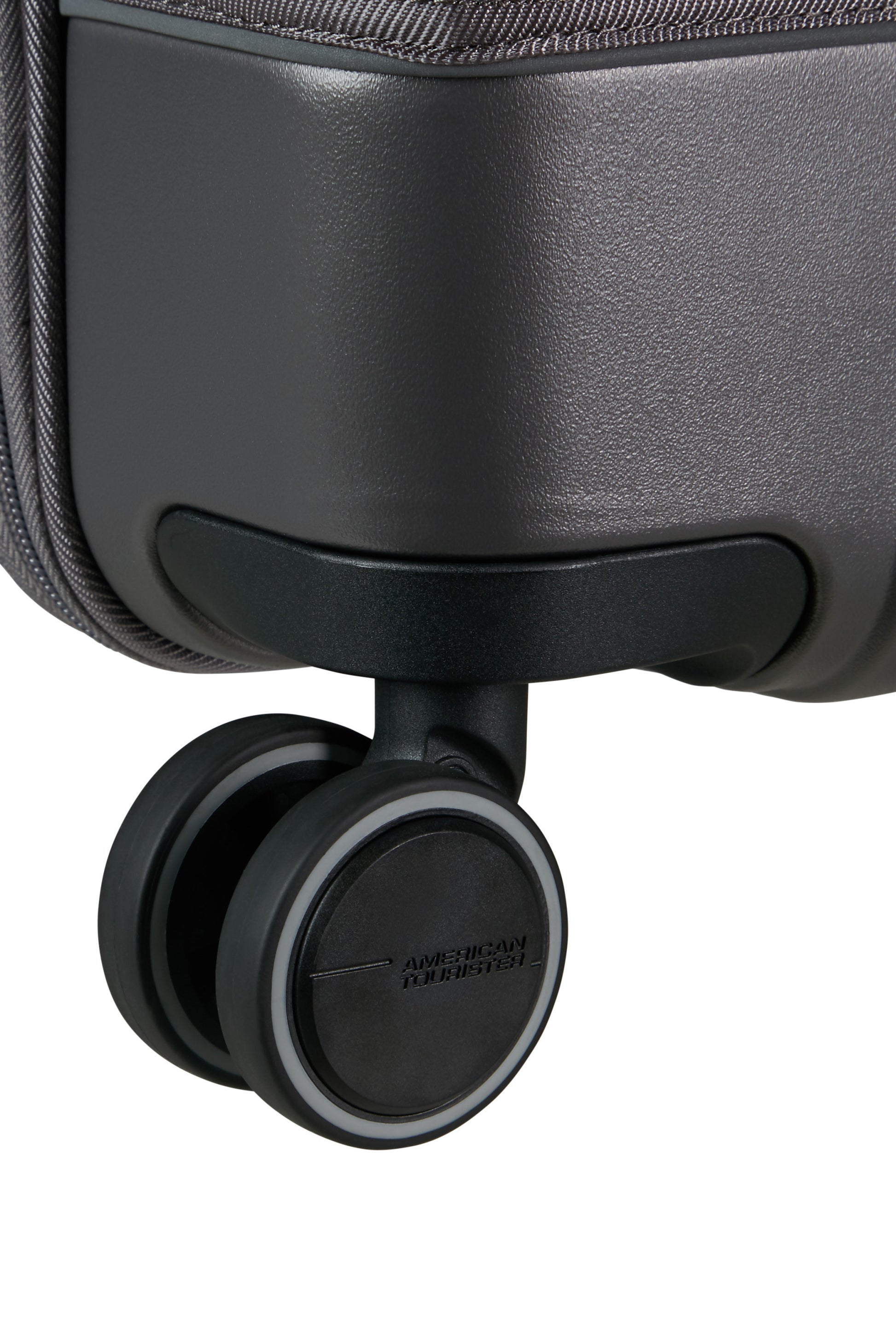 American Tourister Urban Track Spinner 79cm