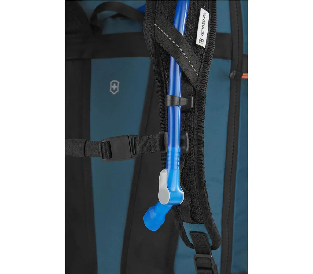 Victorinox Altmont Active Lightweight Captop Backpack