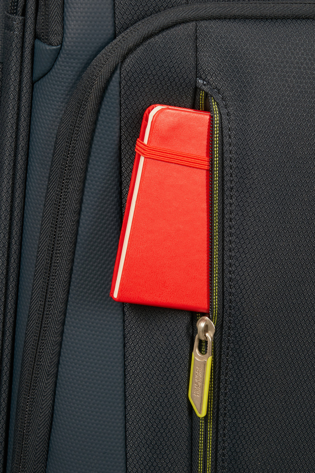American Tourister Wanderlite Spinner Expandable 55cm