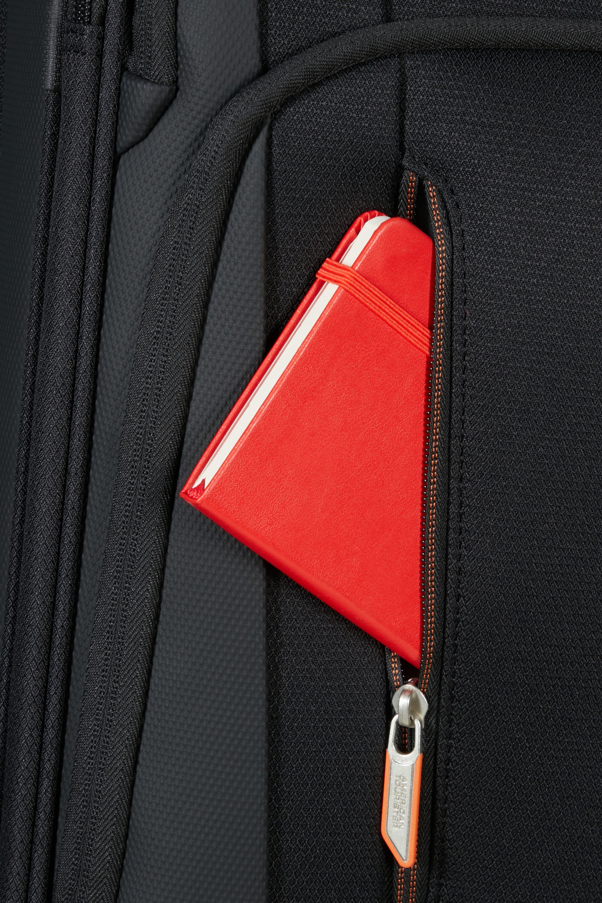 American Tourister Wanderlite Spinner Expandable 68cm