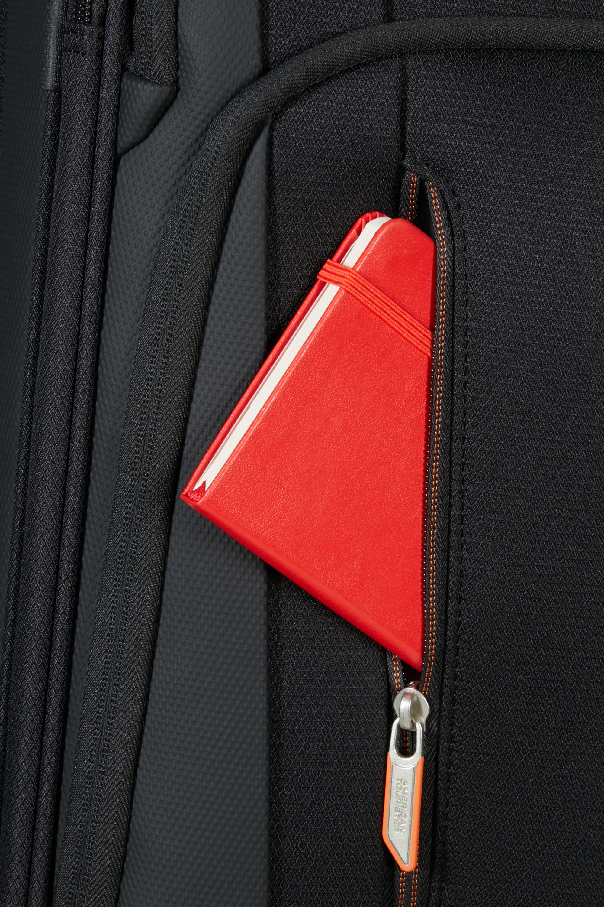 American Tourister Wanderlite Spinner Expandable 68cm